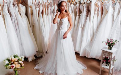 Bridal Dress Shopping? Here’s What to Bring With You!